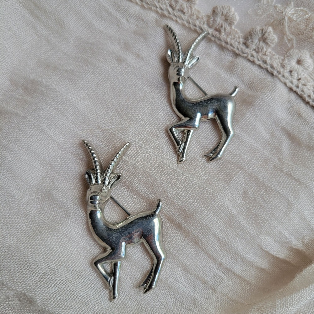 Vintage 1950s Coro Antelope Gazelle Scatter Pin Pair Silver Rhodium Brooches